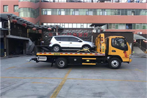 伊宁汽车紧急补胎换胎救援