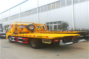 伊宁附近拖车救援搭电