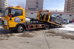 伊宁救援拖车费用怎么算